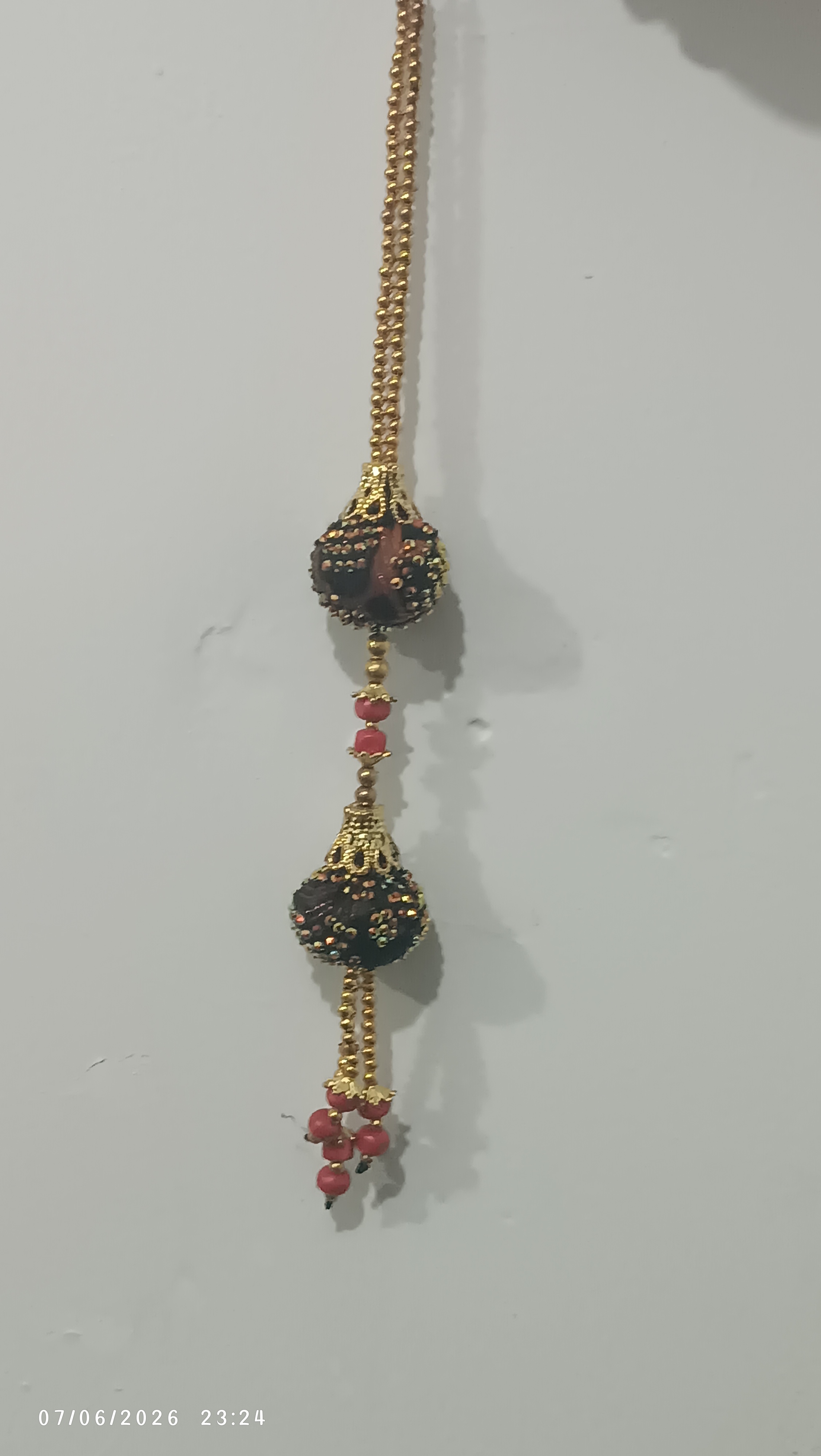 میخک آویز