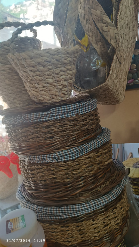 سبد دست باف